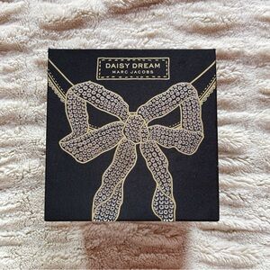 Marc Jacobs Daisy Dream Fragrance Box 🔲🖤✨